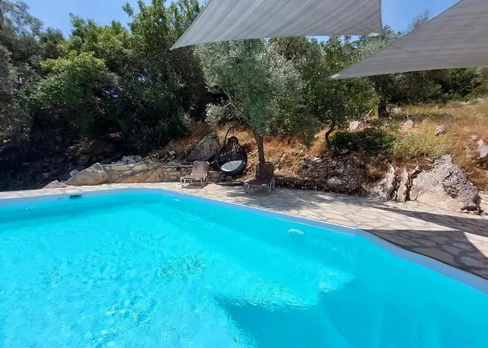 Sunrise With Stunning Views And Private Pool Katokhórion